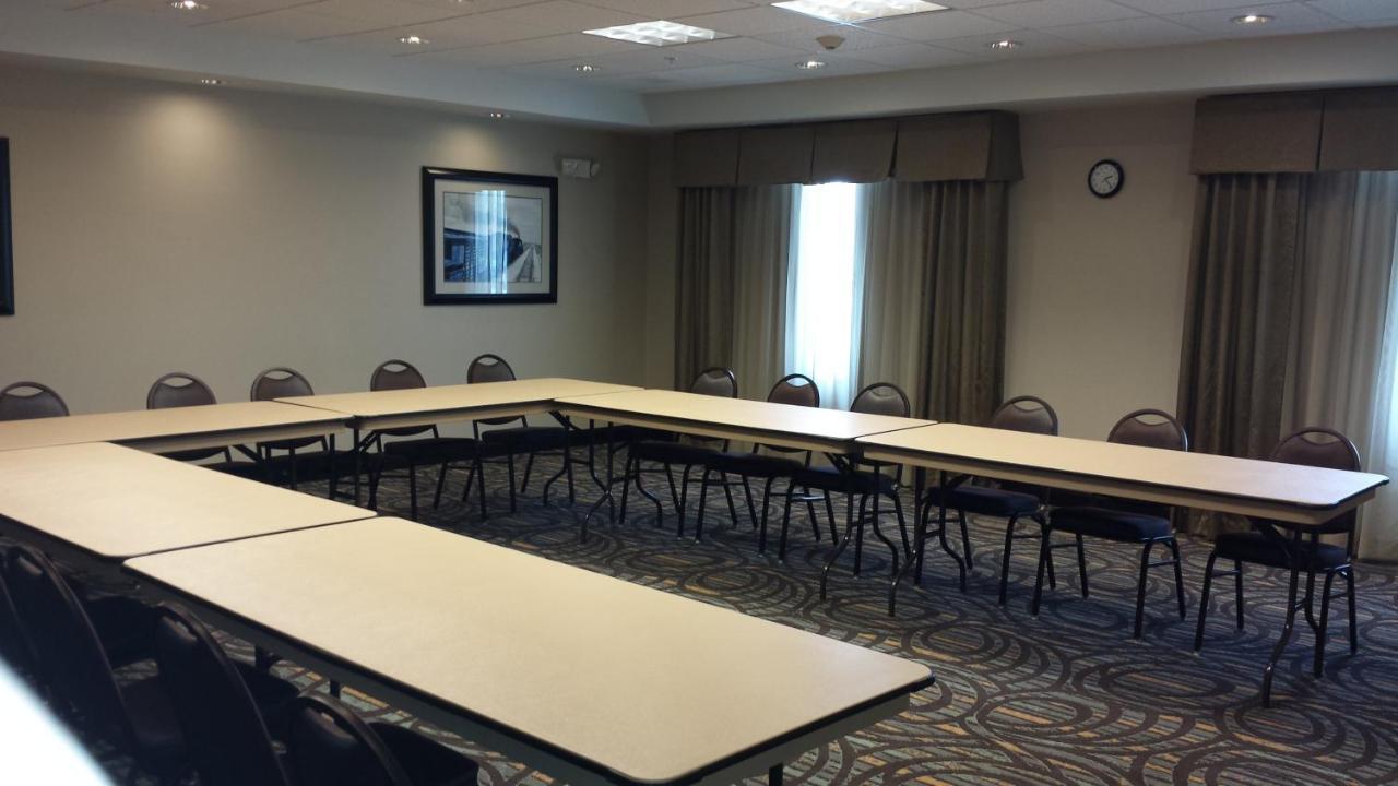 Holiday Inn Express & Suites Nevada By Ihg Ngoại thất bức ảnh