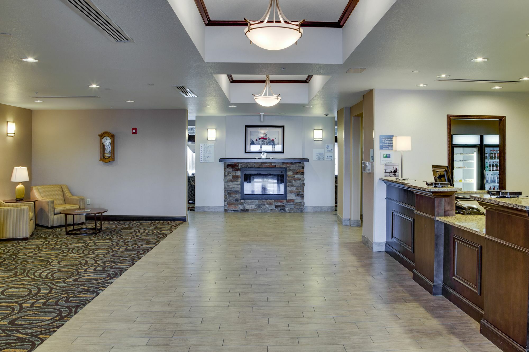 Holiday Inn Express & Suites Nevada By Ihg Ngoại thất bức ảnh